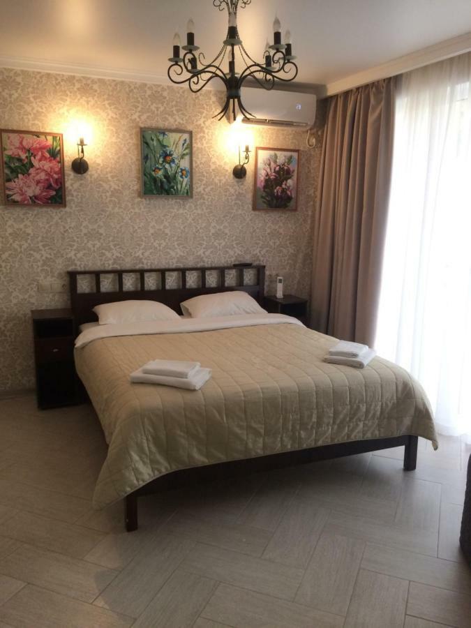 Guest House Гости Pizunda Exteriör bild